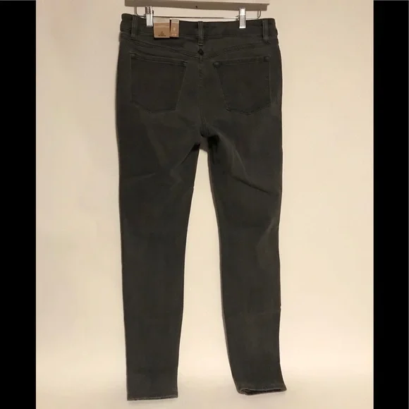 Women's Gray Skinny Jeans - Picture 4 of 10